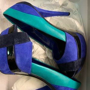 Jessica Simpson multi colored pumps